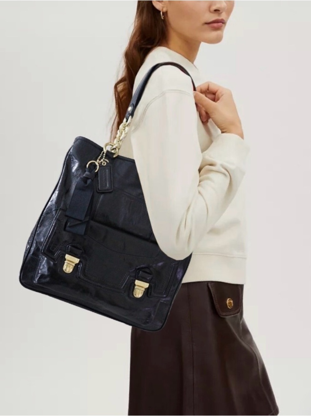 AUTHENTIC COACH 17924 Black Poppy Leather Camelia Push-Lock Chain Tote